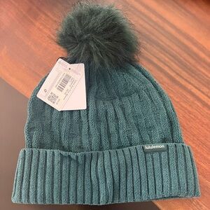 Lululemon Cable Knit Pom Beanie